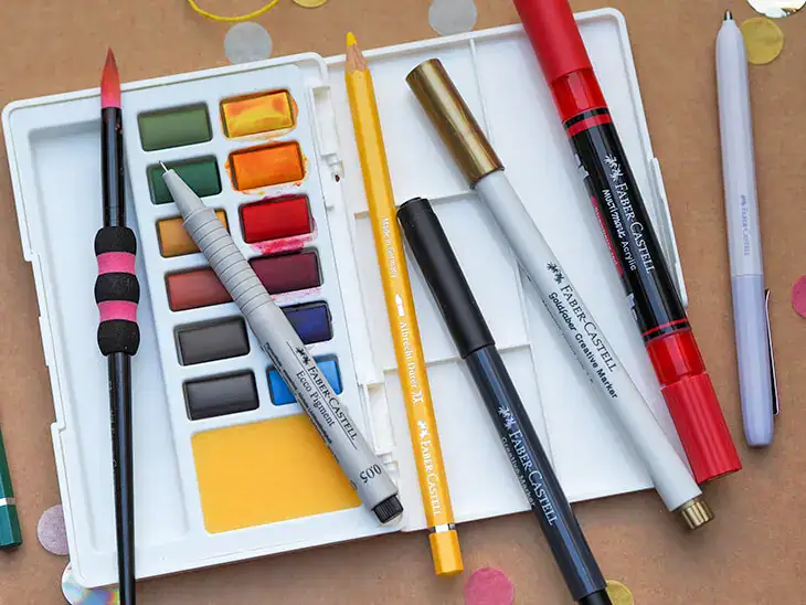 Verschiedene Lettering-Materialien von Faber-Castell. Foto: Johanna Rundel Verschiedene Lettering-Materialien von Faber-Castell. Foto: Johanna Rundel